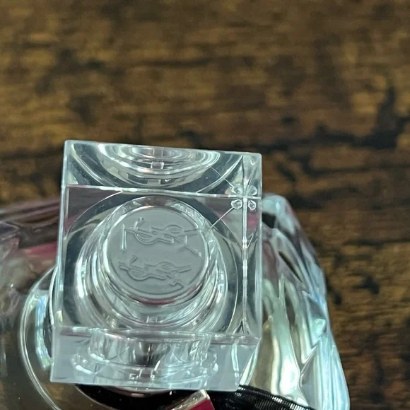 Yves Saint Laurent Black Box Packaging - Picture 9 of 12